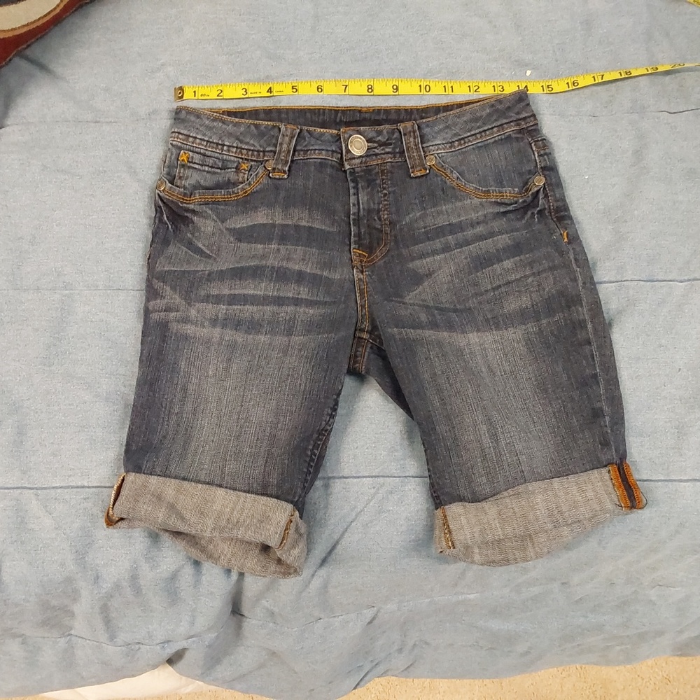 LAST CHANCE! Faded Glory denim shorts, size 4